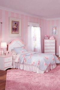تصميم كلاسيكي لغرفة نوم البنات