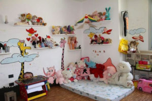 الحداثة والبساطة في بيت نانسي عجرم حتى في غرفة الأطفال